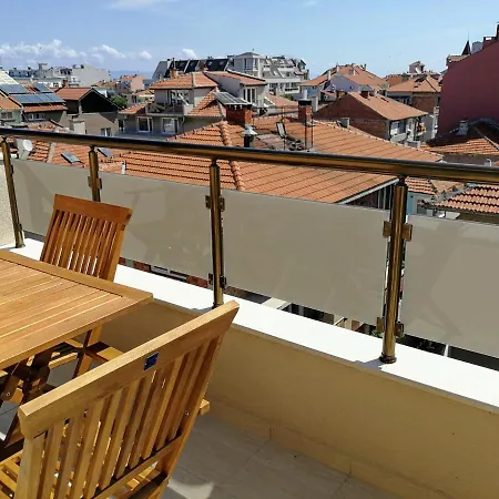 Casa de hóspedes флора 3*