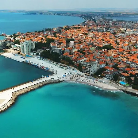 флора Pomorie