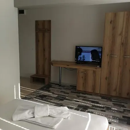 بيت ضيافة флора