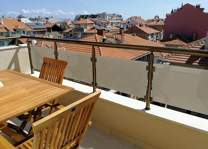 Pensjonat флора 3*